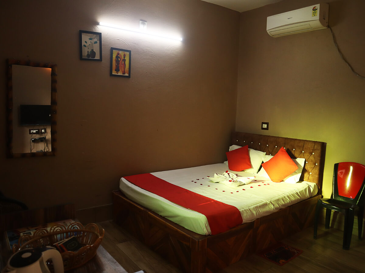 Super Deluxe Double Bedroom view 3