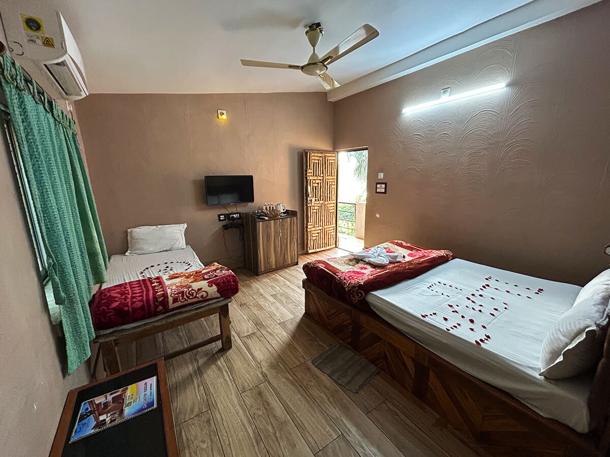 Super Deluxe Triple Bedroom view 4
