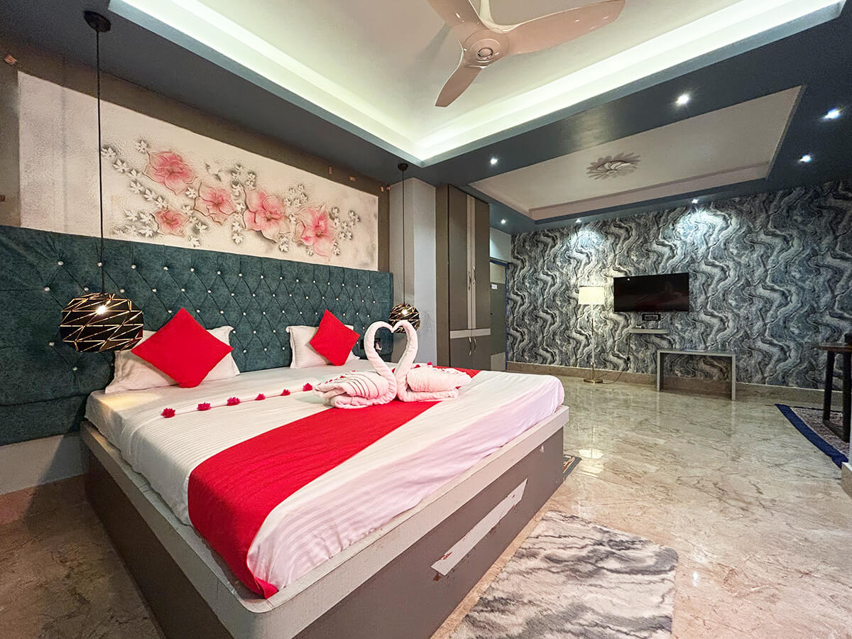 Deluxe Twin Bedroom